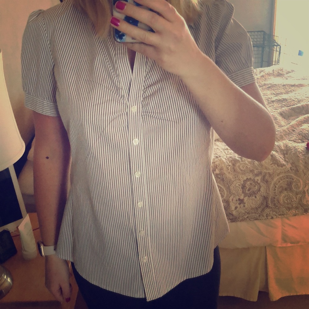 Short-Sleeve Stripped Blouse